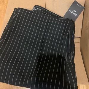 Men/Boys Forever 21 pin striped pants (BRAND NEW)